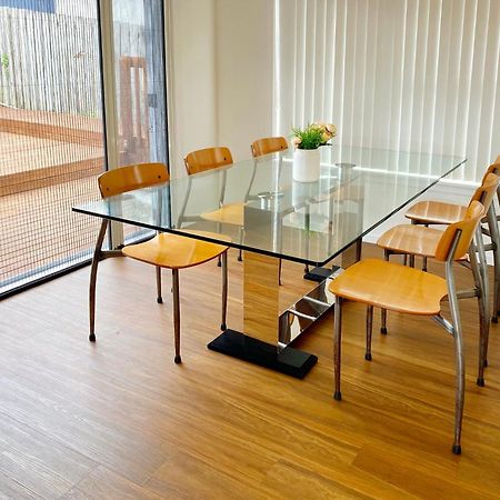7Br 3Bh Beach Escape. 2 Min To Browns Bay Beach Auckland Luaran gambar