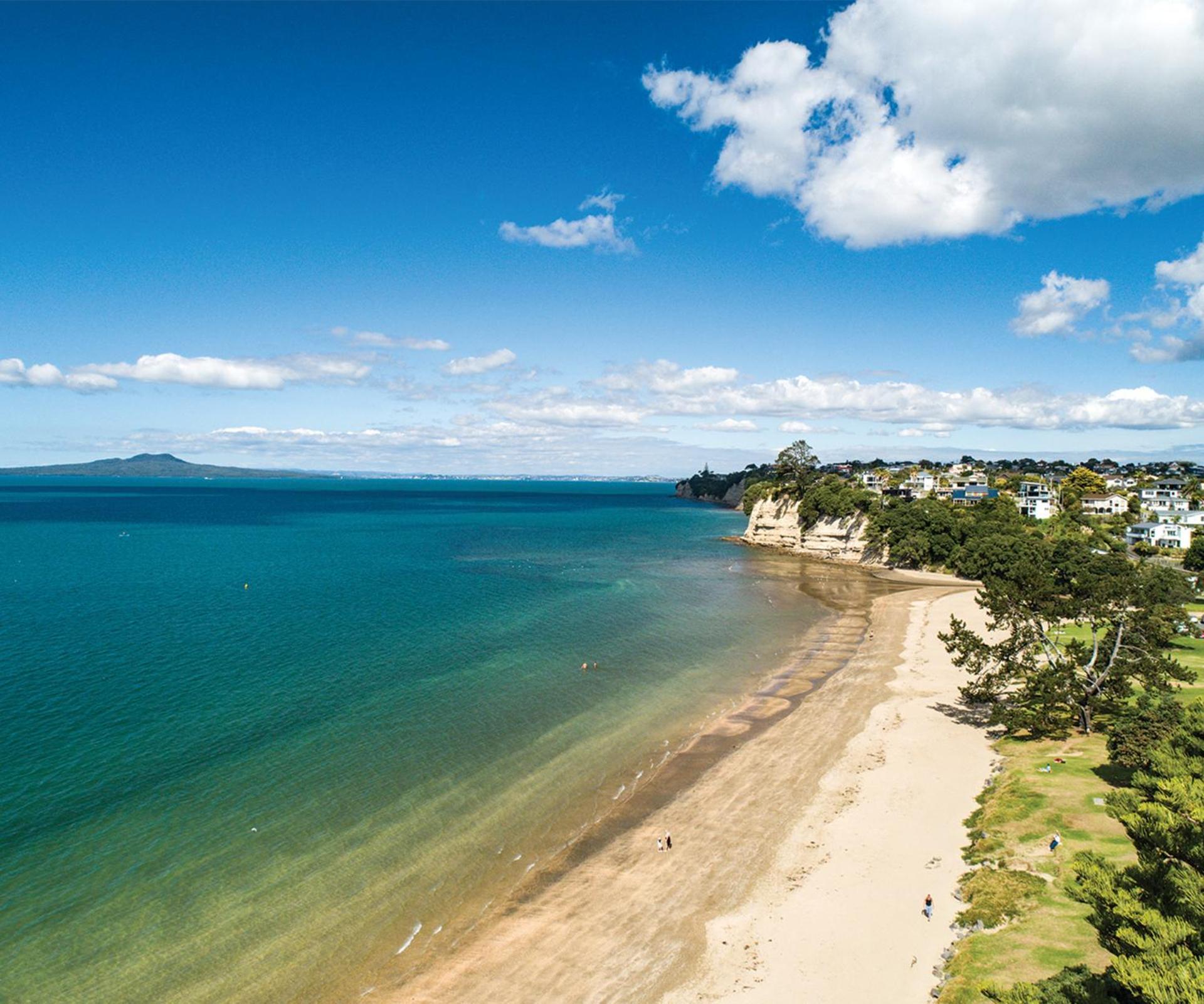 7Br 3Bh Beach Escape. 2 Min To Browns Bay Beach Auckland Luaran gambar